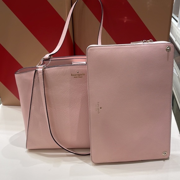 kate spade Handbags - Kate Spade Brim Laptop Tote 

COLOR:
Chalk Pink